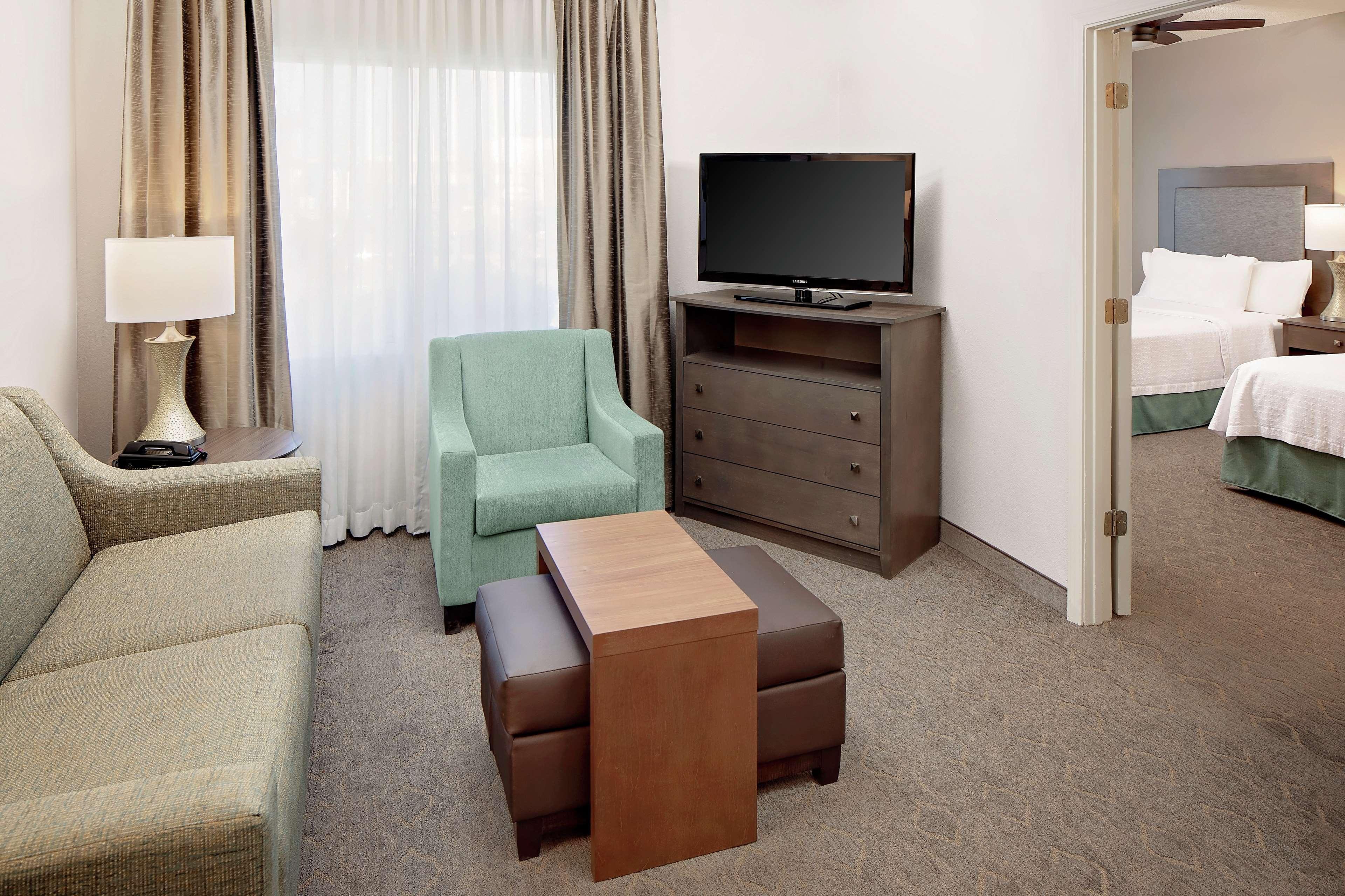 Homewood Suites By Hilton Dallas Market Center Exteriör bild
