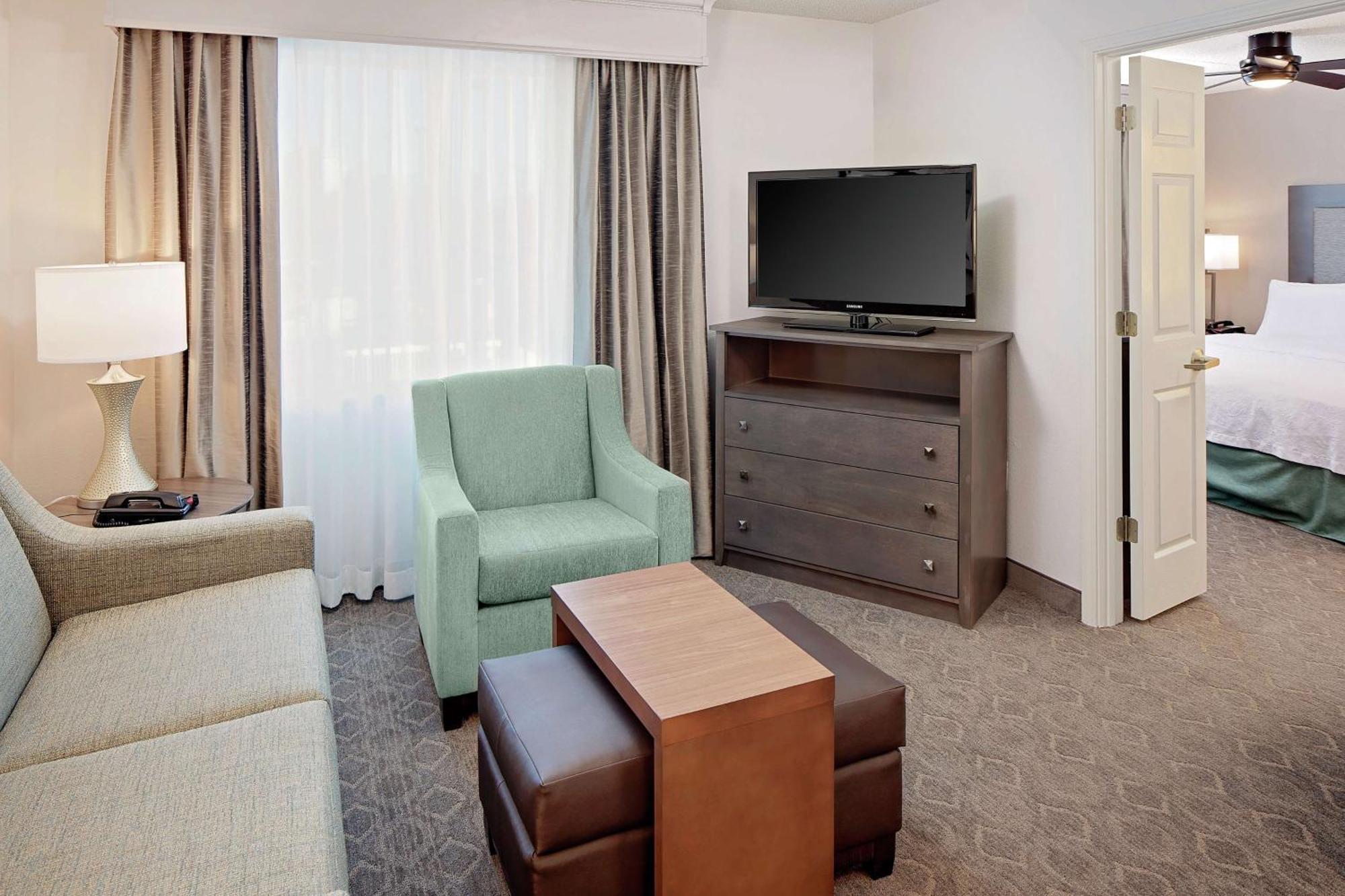 Homewood Suites By Hilton Dallas Market Center Exteriör bild