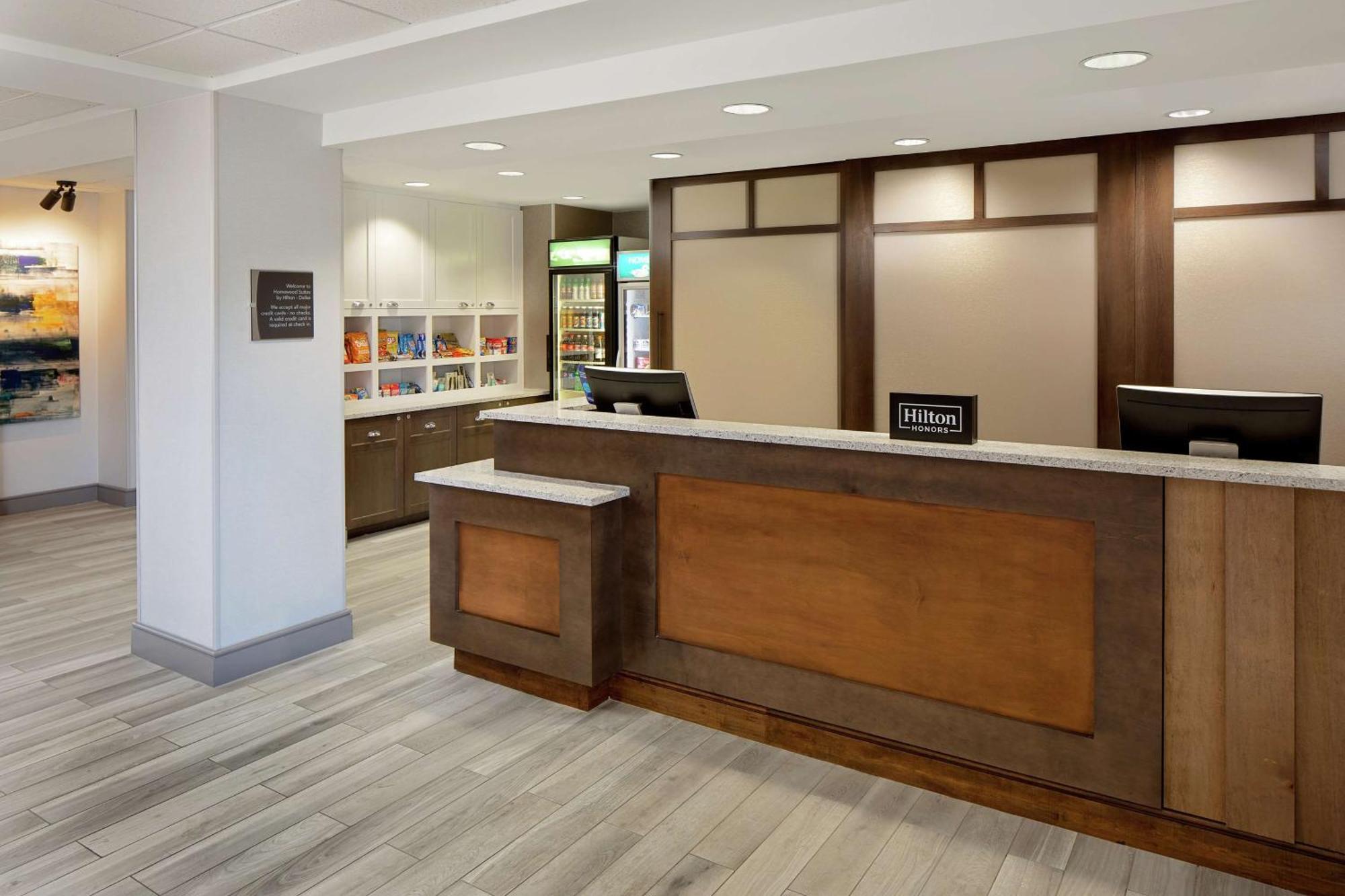 Homewood Suites By Hilton Dallas Market Center Exteriör bild