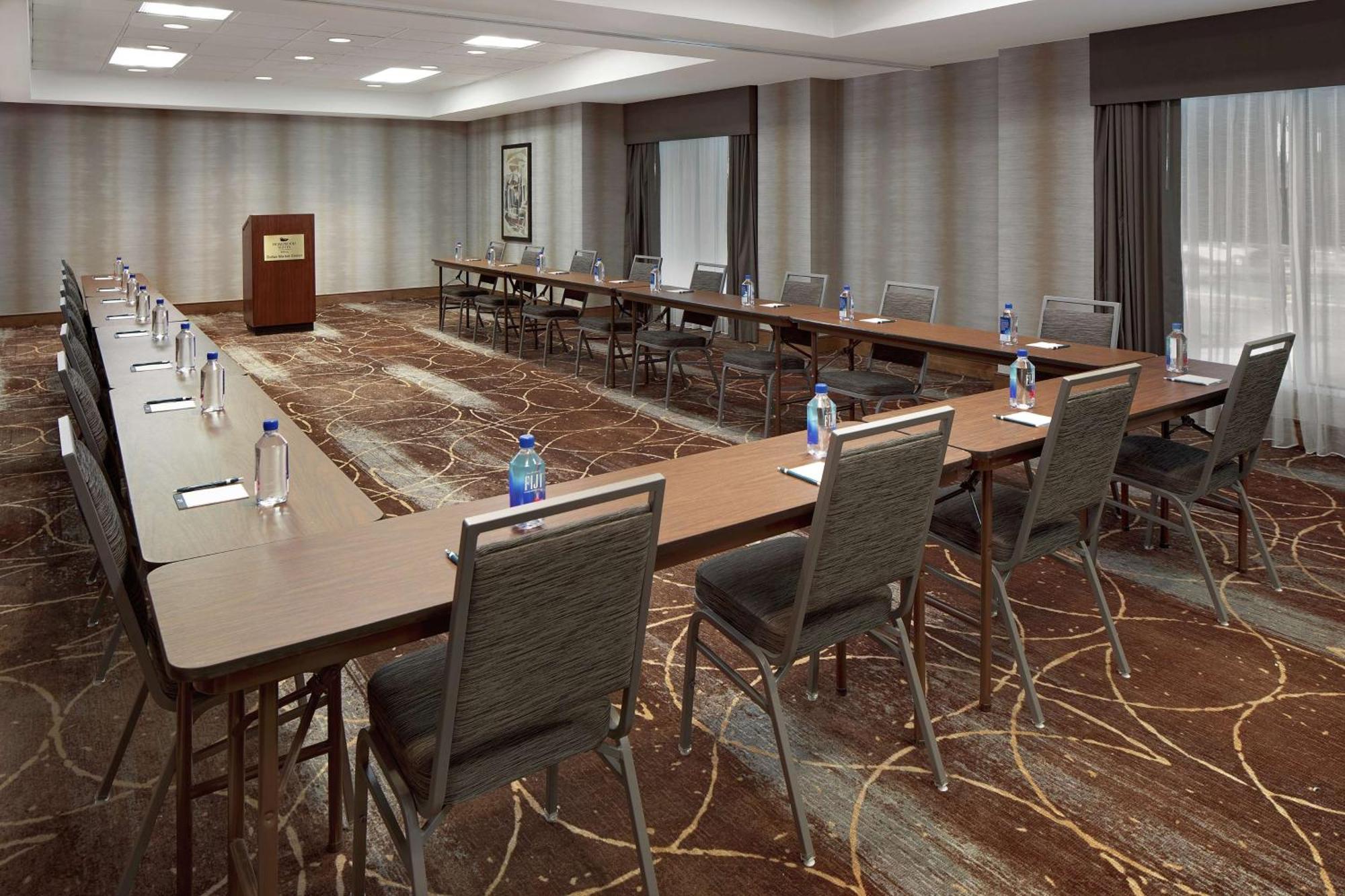 Homewood Suites By Hilton Dallas Market Center Exteriör bild