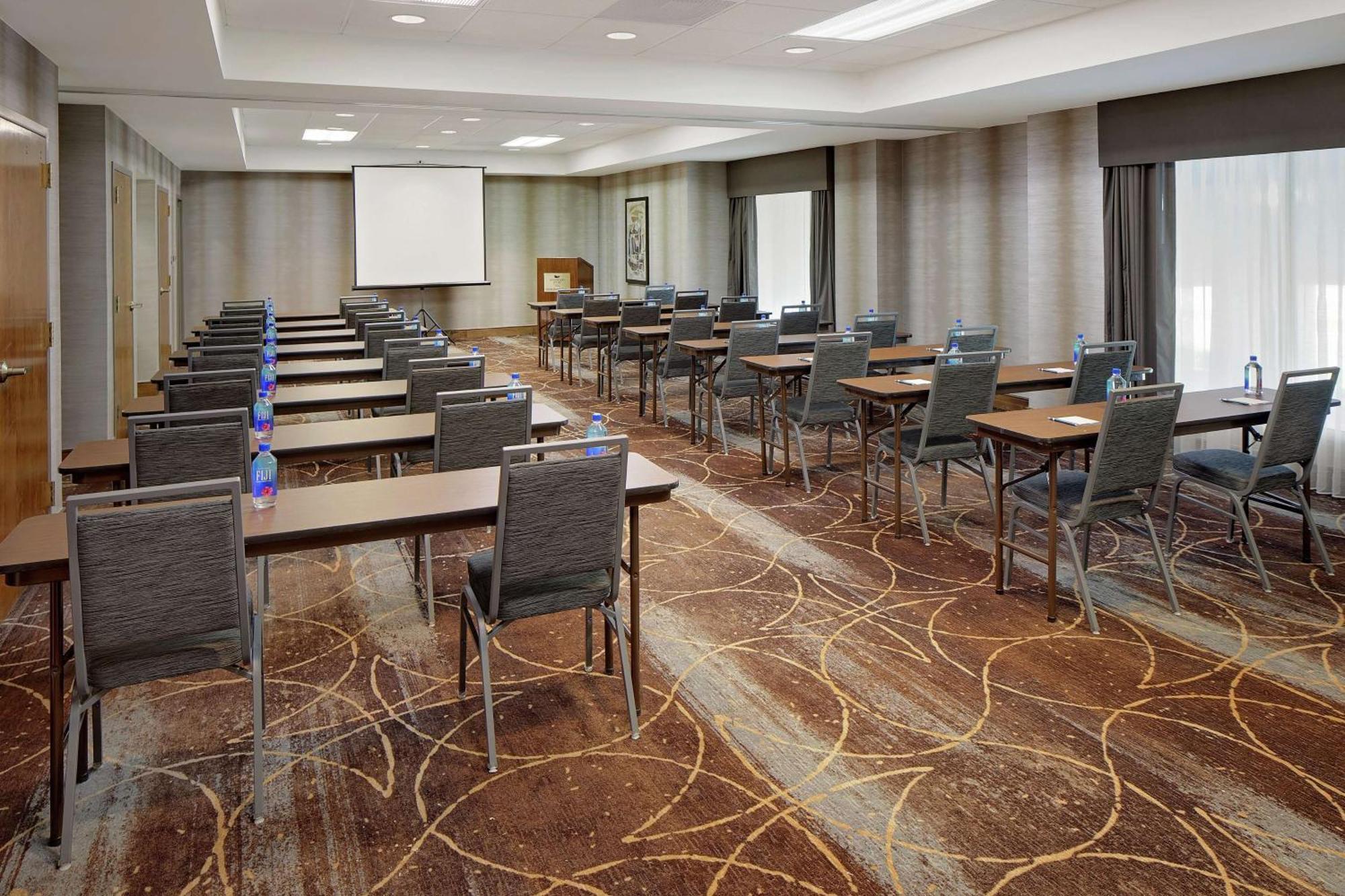 Homewood Suites By Hilton Dallas Market Center Exteriör bild