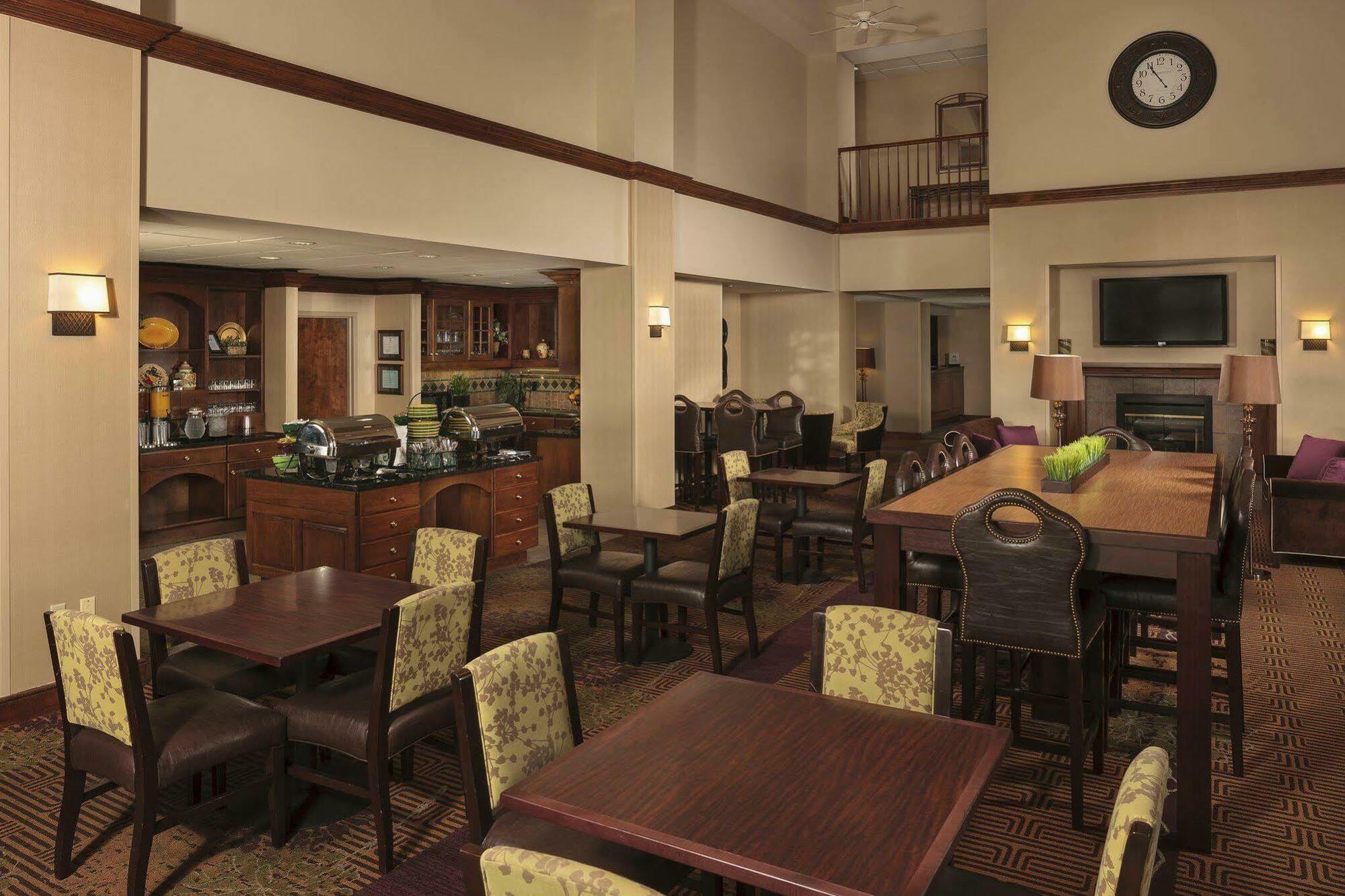 Homewood Suites By Hilton Dallas Market Center Exteriör bild