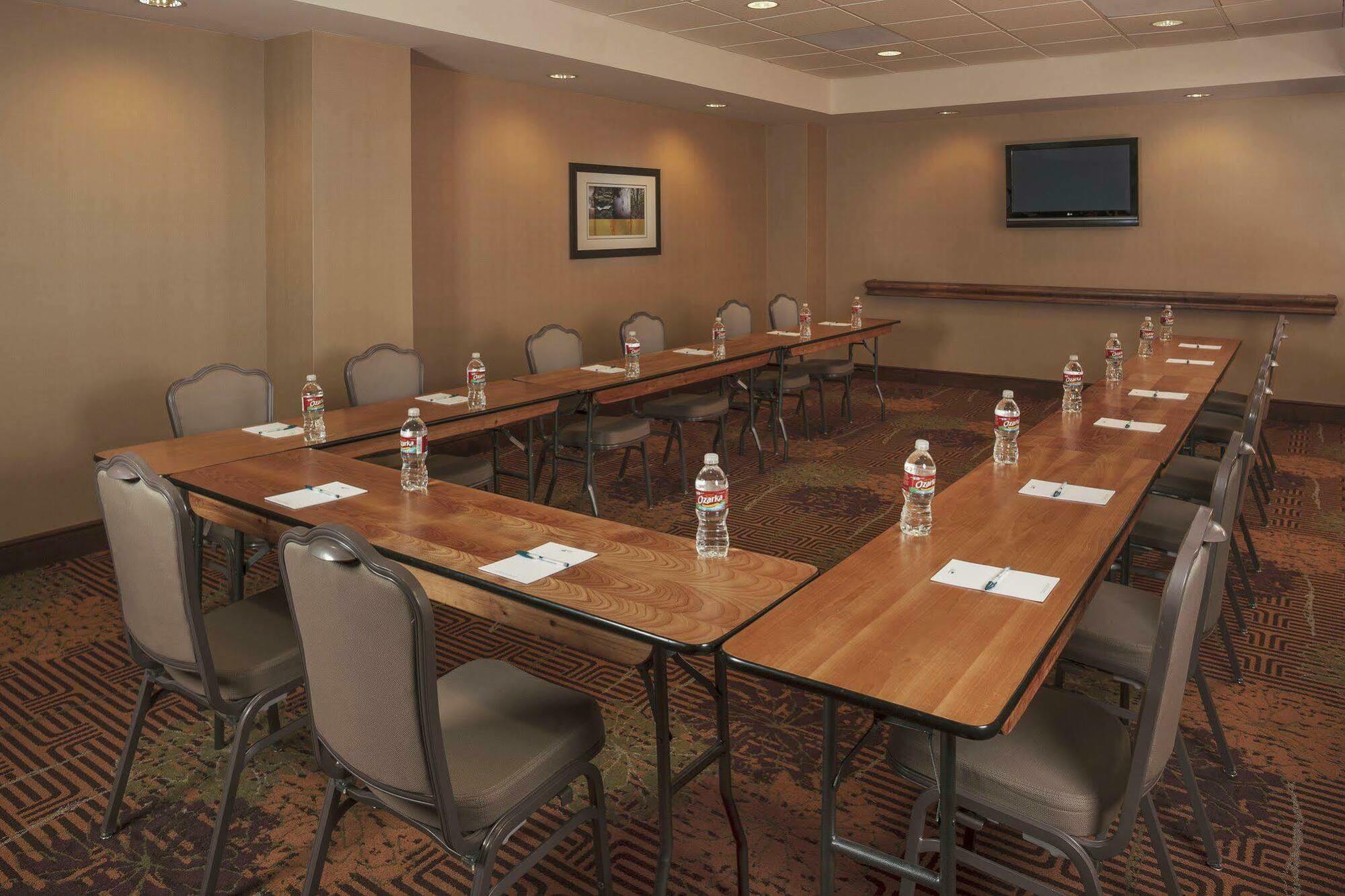 Homewood Suites By Hilton Dallas Market Center Exteriör bild