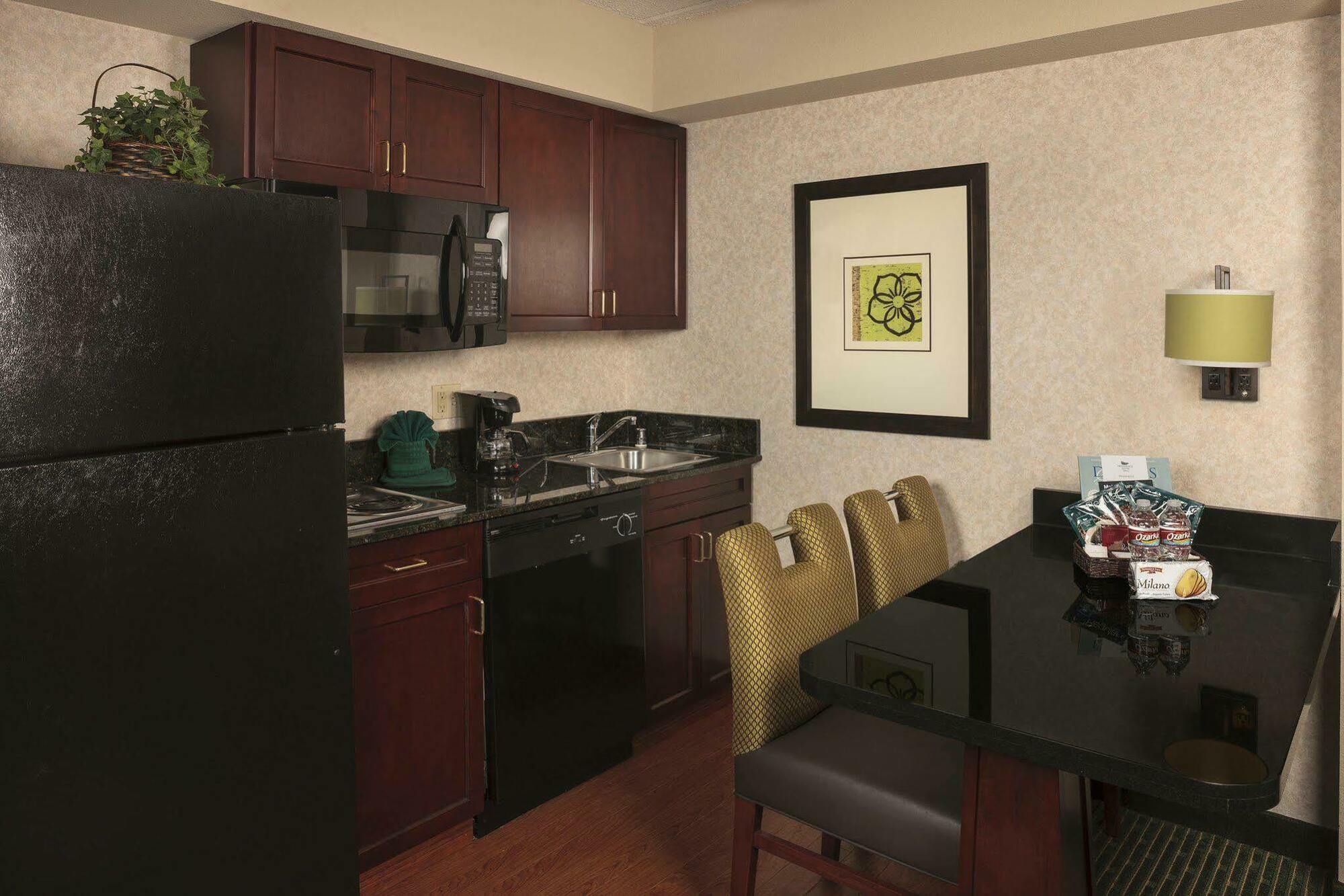 Homewood Suites By Hilton Dallas Market Center Exteriör bild
